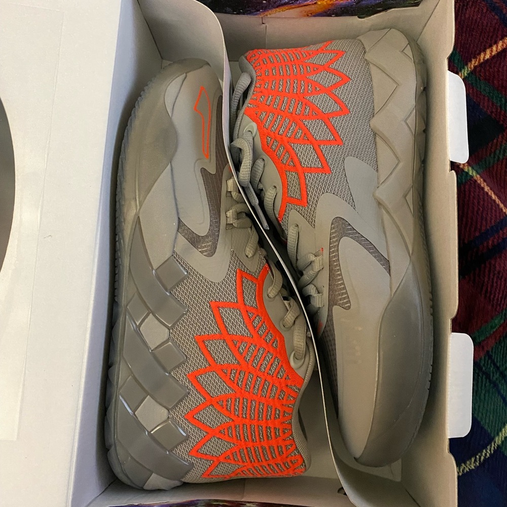 LaMelo Ball Puma 1st Signature shoes “Melo 1” Sold out in minutes everywhere